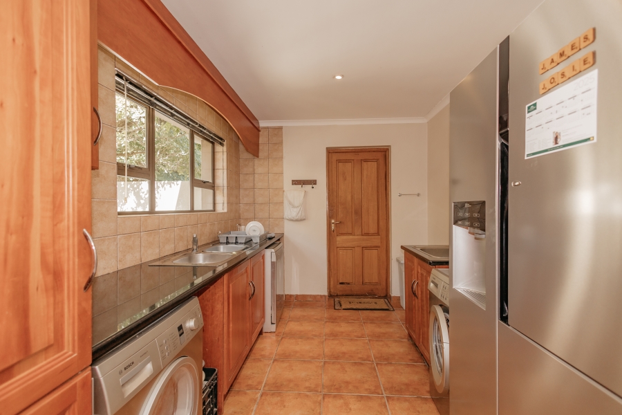 4 Bedroom Property for Sale in Welgedacht Western Cape
